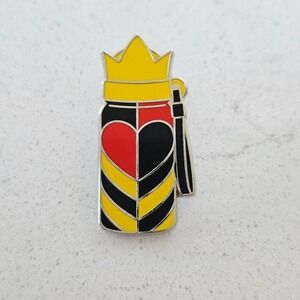 Disney‎ Queen of Hearts Water Bottle Alice in Wonderland Magical Mystery Pin